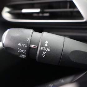 Foto inzerátu Peugeot 5008 1.5 BlueHDi