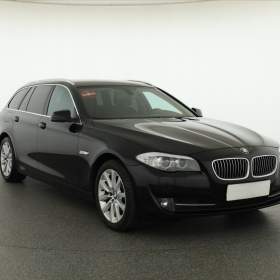 BMW Řada 5 530d xDrive / 19370142