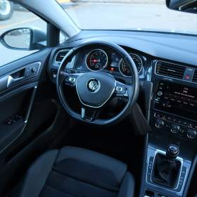 Volkswagen Golf 1.0 TSI / 19372335