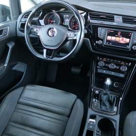 Foto inzerátu Volkswagen Touran 2.0 TDI