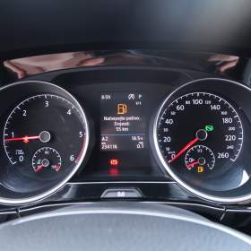 Foto inzerátu Volkswagen Touran 2.0 TDI