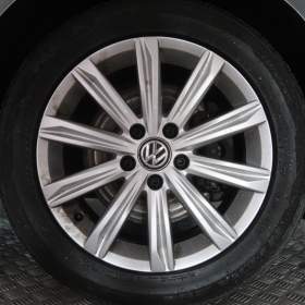 Foto inzerátu Volkswagen Touran 2.0 TDI