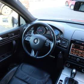 Volkswagen Touareg 3.0 TDI / 19382916
