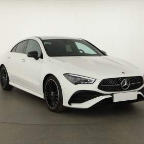 Mercedes- Benz CLA 220 4MATIC / 19388341