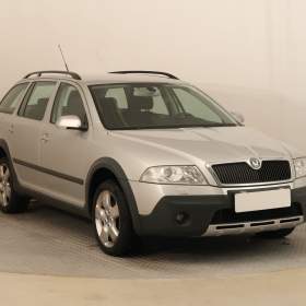 Škoda Octavia Scout 2.0 TDI / 19396296