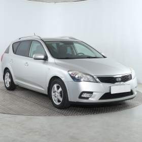 Kia Ceed 1.4 CVVT / 19402013