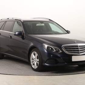 Mercedes- Benz Třídy E E 250 BlueTEC 4MATIC / 19403134