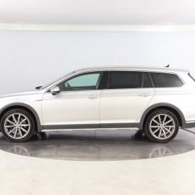 Foto inzerátu Volkswagen Passat 2.0 TDI