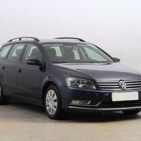 Volkswagen Passat 1.6 TDI / 19408800