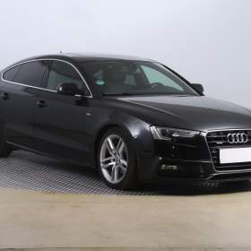 Audi A5 2.0 TDI / 19410707
