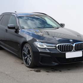 BMW Řada 5 530d xDrive / 19410717