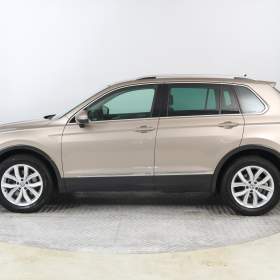 Foto inzerátu Volkswagen Tiguan 2.0 TSI