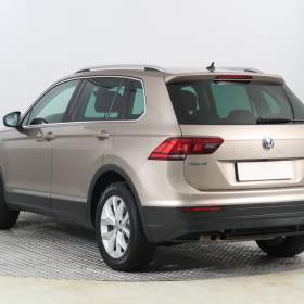 Foto inzerátu Volkswagen Tiguan 2.0 TSI