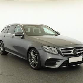 Mercedes- Benz Třídy E E 220 d 4MATIC / 19417314