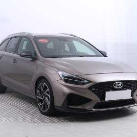 Hyundai i30 1.5 T- GDI MHEV / 19421107
