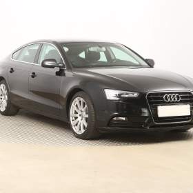 Audi A5 2.0 TDI / 19424543