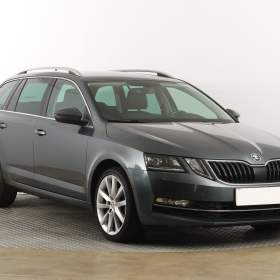 Škoda Octavia 1.5 TSI / 19427421