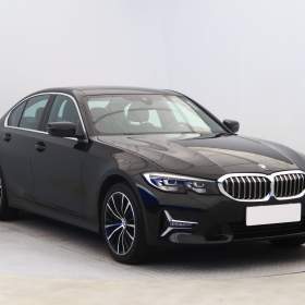 BMW Řada 3 330 e / 19430482