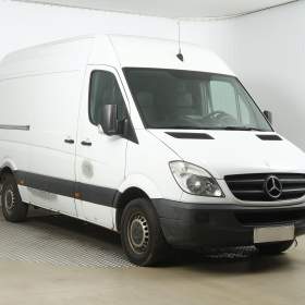 Mercedes- Benz Sprinter 215 CDI / 19435614