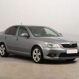 Škoda Octavia RS 2.0 TSI / 19435655