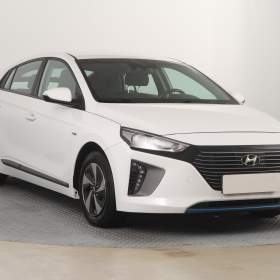 Hyundai Ioniq Hybrid / 19435732