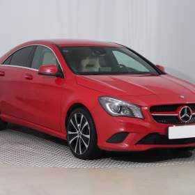 Mercedes- Benz CLA 180 / 19485137