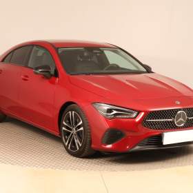 Mercedes- Benz CLA 180 / 19485243