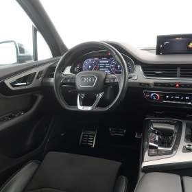 Audi Q7 50 TDI / 19486506