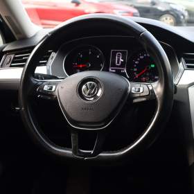 Foto inzerátu Volkswagen Passat 2.0 TDI