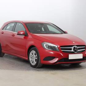 Mercedes- Benz Třídy A A 180 / 19487099