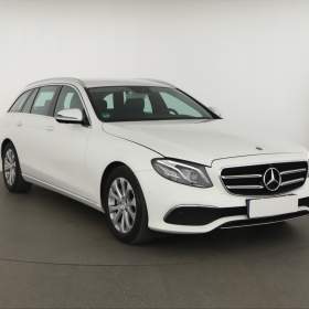 Mercedes- Benz Třídy E E 220 d 4MATIC / 19487720