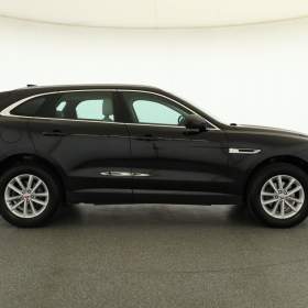 Foto inzerátu Jaguar F-Pace 20d AWD