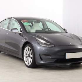 Tesla Model 3 Long Range 4WD 78kWh / 19487860