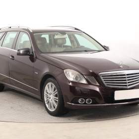 Mercedes- Benz Třídy E E 350 CGI / 19487907
