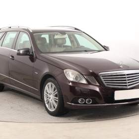 Mercedes- Benz Třídy E E 350 CGI / 19487907