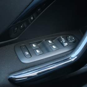 Foto inzerátu Peugeot 2008 1.2 PureTech