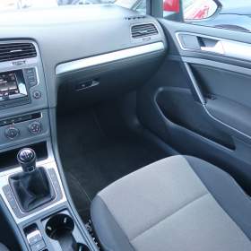 Foto inzerátu Volkswagen Golf 1.2 TSI