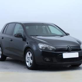 Foto inzerátu Volkswagen Golf 1.2 TSI