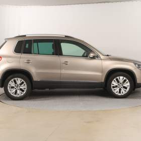 Foto inzerátu Volkswagen Tiguan 2.0 TDI