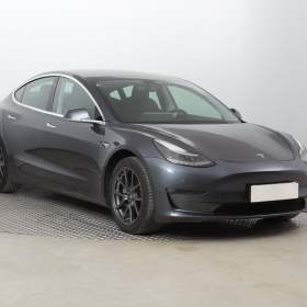 Tesla Model 3 Long Range 4WD 78kWh / 19489099