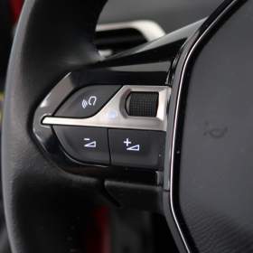 Foto inzerátu Peugeot 3008 1.5 BlueHDi