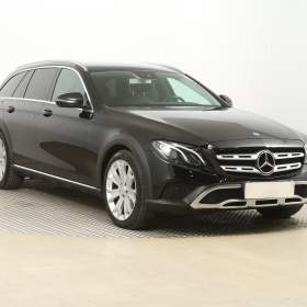 Mercedes- Benz Třídy E E 220 d 4MATIC / 19491348