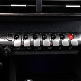 Foto inzerátu Peugeot 3008 2.0 BlueHDi