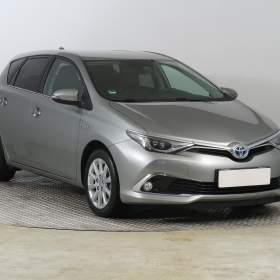 Toyota Auris Hybrid / 19491801