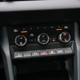 Foto inzerátu Škoda Karoq 1.5 TSI