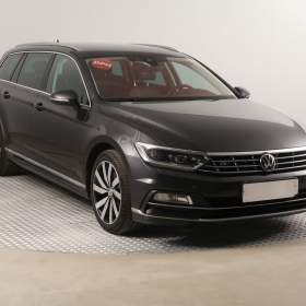 Volkswagen Passat 2.0 TDI / 19491876