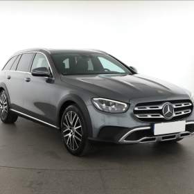 Mercedes- Benz Třídy E E 200 4MATIC / 19491883