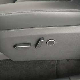 Foto inzerátu Tesla Model Y Long Range AWD 79kWh