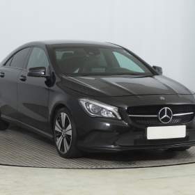 Mercedes- Benz CLA 180 / 19491927