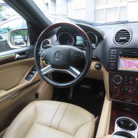 Mercedes- Benz ML ML 350 CDI / 19491969
